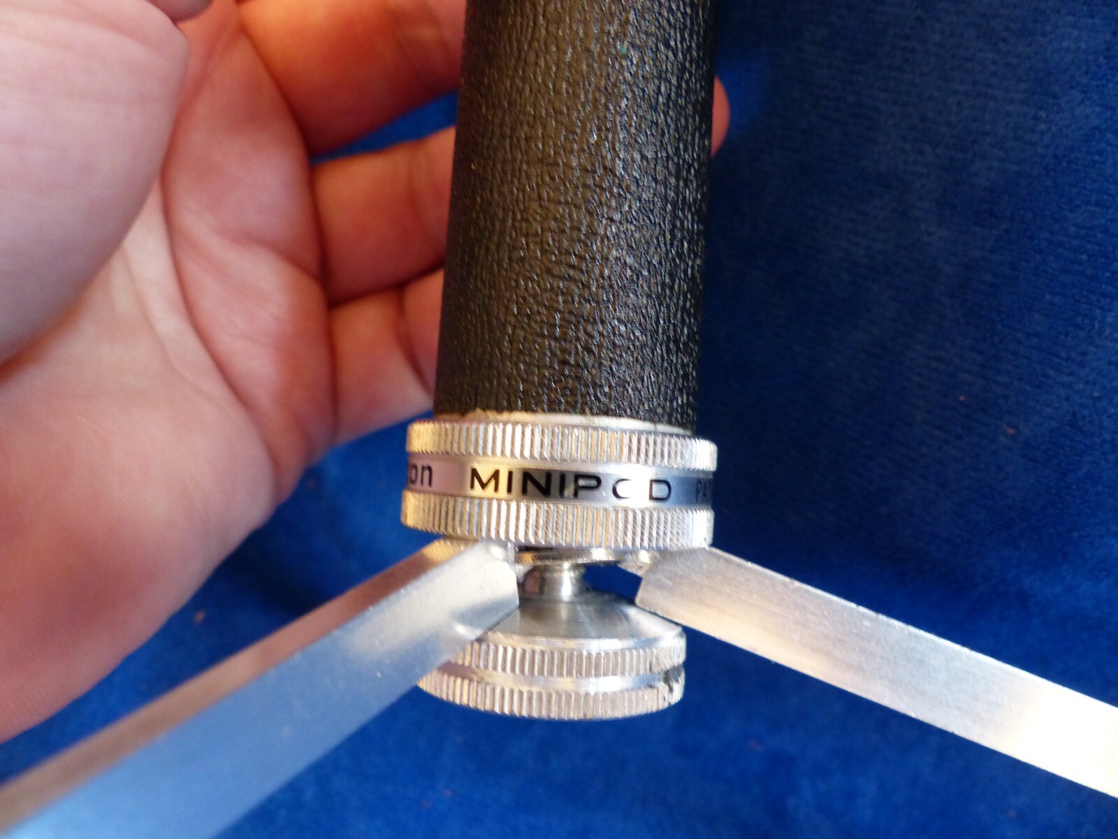 Vintage Samigon Minopod Tripod, 5-1/2 inch height, folding legs