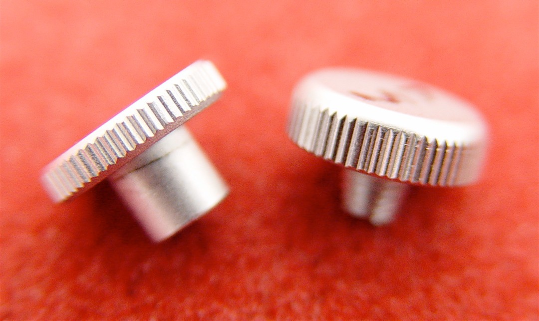 Leica M7 Soft Release & Tie-Pin ………. Very Rare !!