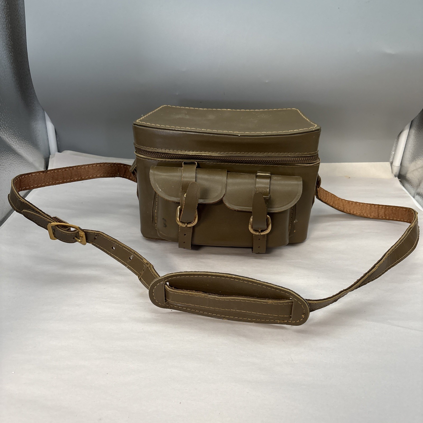 Vtg Gadgit Diamond Valencia Series Model #VA-1 Leather Type Shoulder Camera Bag