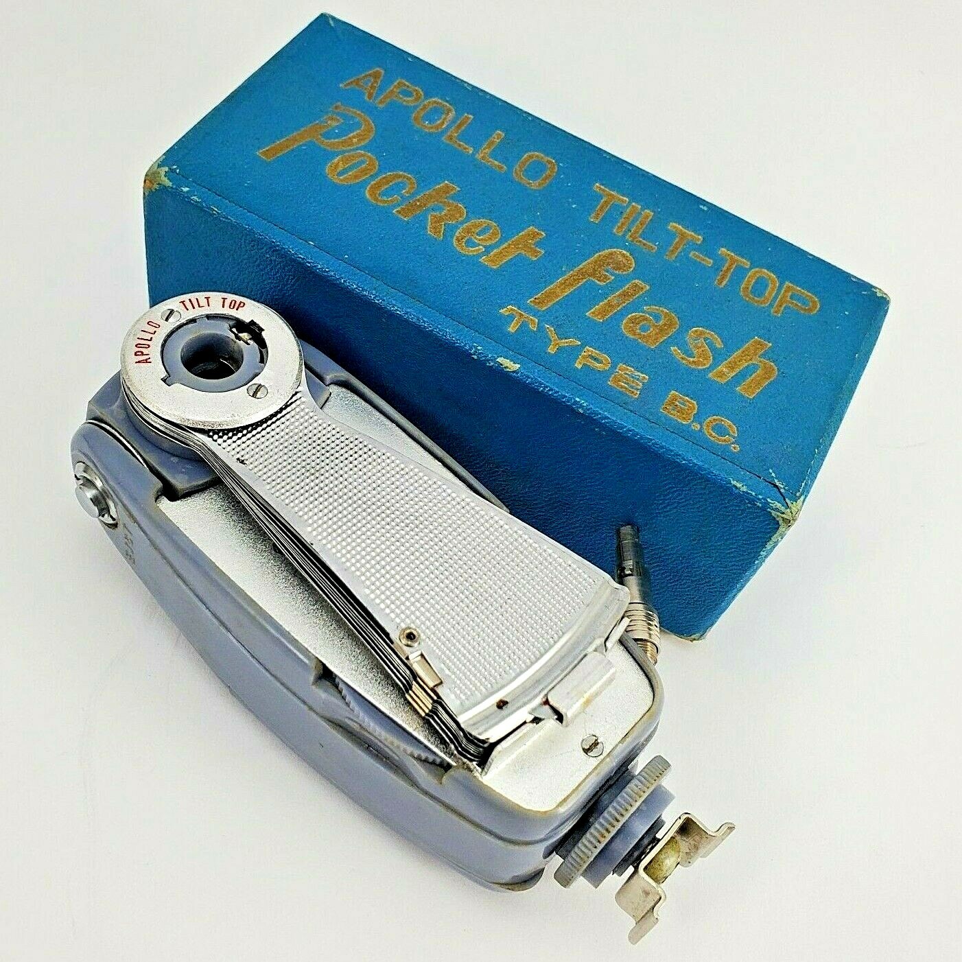 Vintage Photographic Access. Pocket Flash/Sylvania Blu-Dot M3 Bulbs /Ricoh Meter