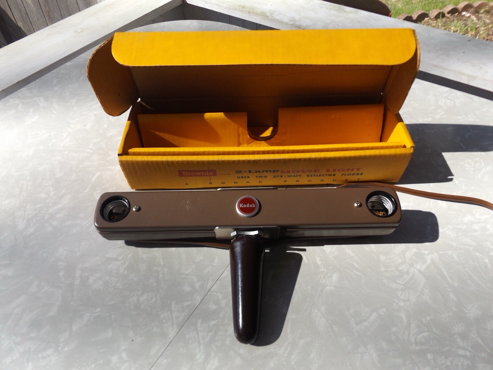 Vintage Kodak Brownie 2 Lamp Handheld Movie Light in Box