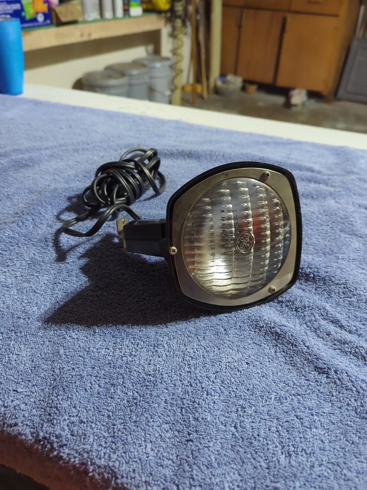 1960’s AW Atlas Warner Super 8, top mount movie light Be Tested And Working