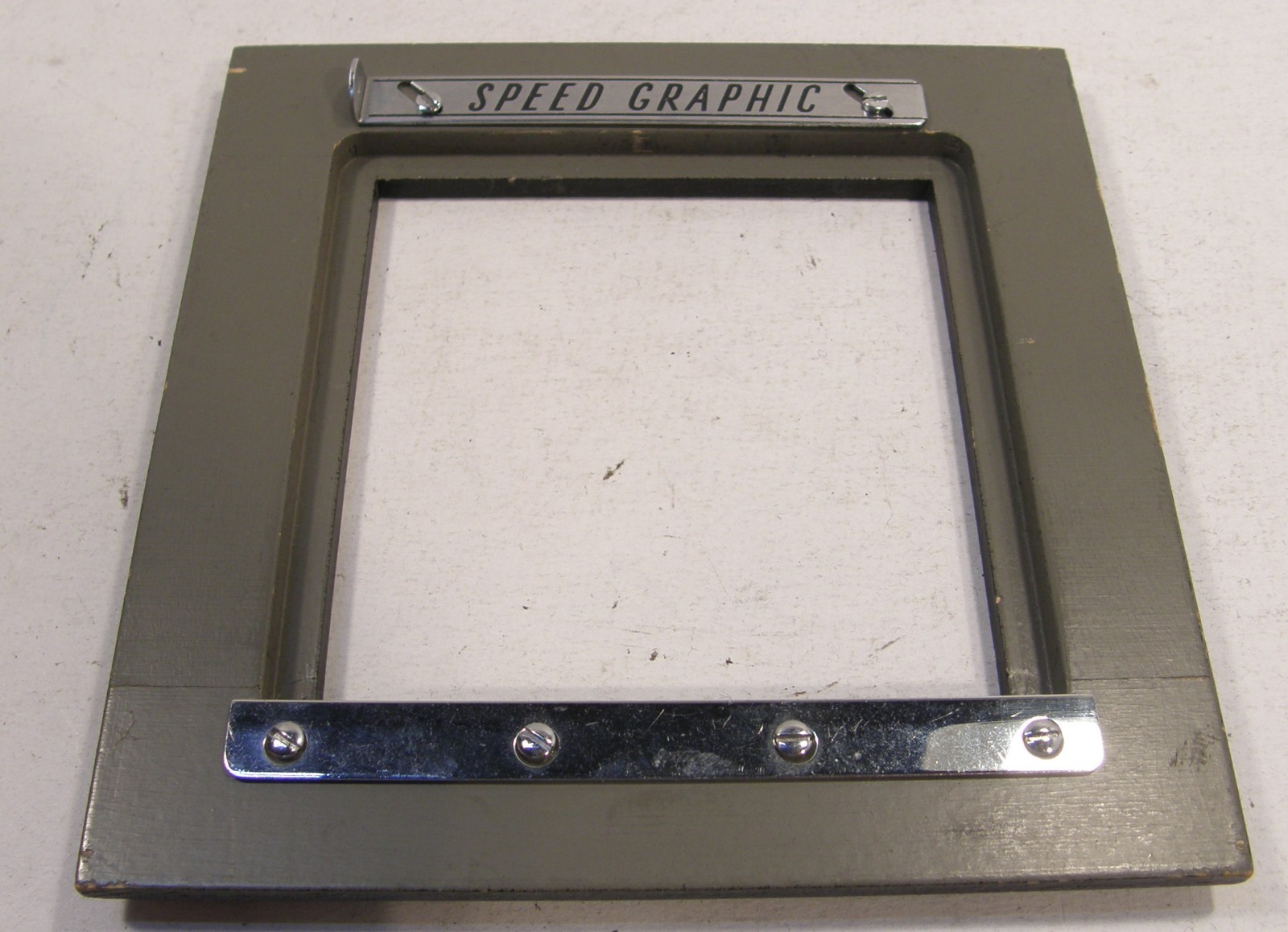 VINTAGE WOODEN GRAFLEX 4×5 SPEED GRAPHIC RECESSED LENS BOARD 5 3/16″ SQUARE