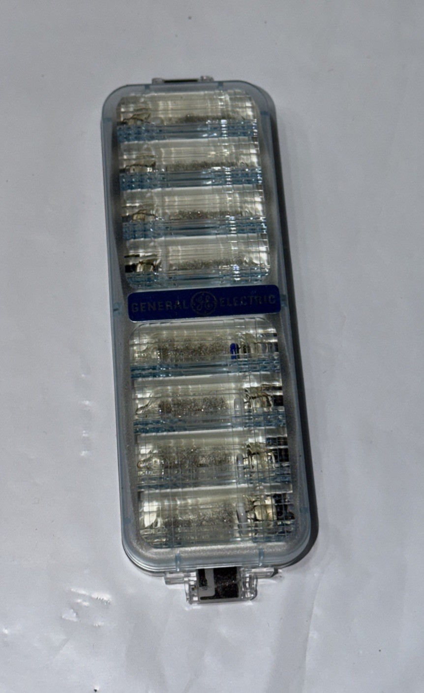 Vtg. GE General Electric Flip Flash II Camera Flash Bulbs Set new flash bar 8 ct