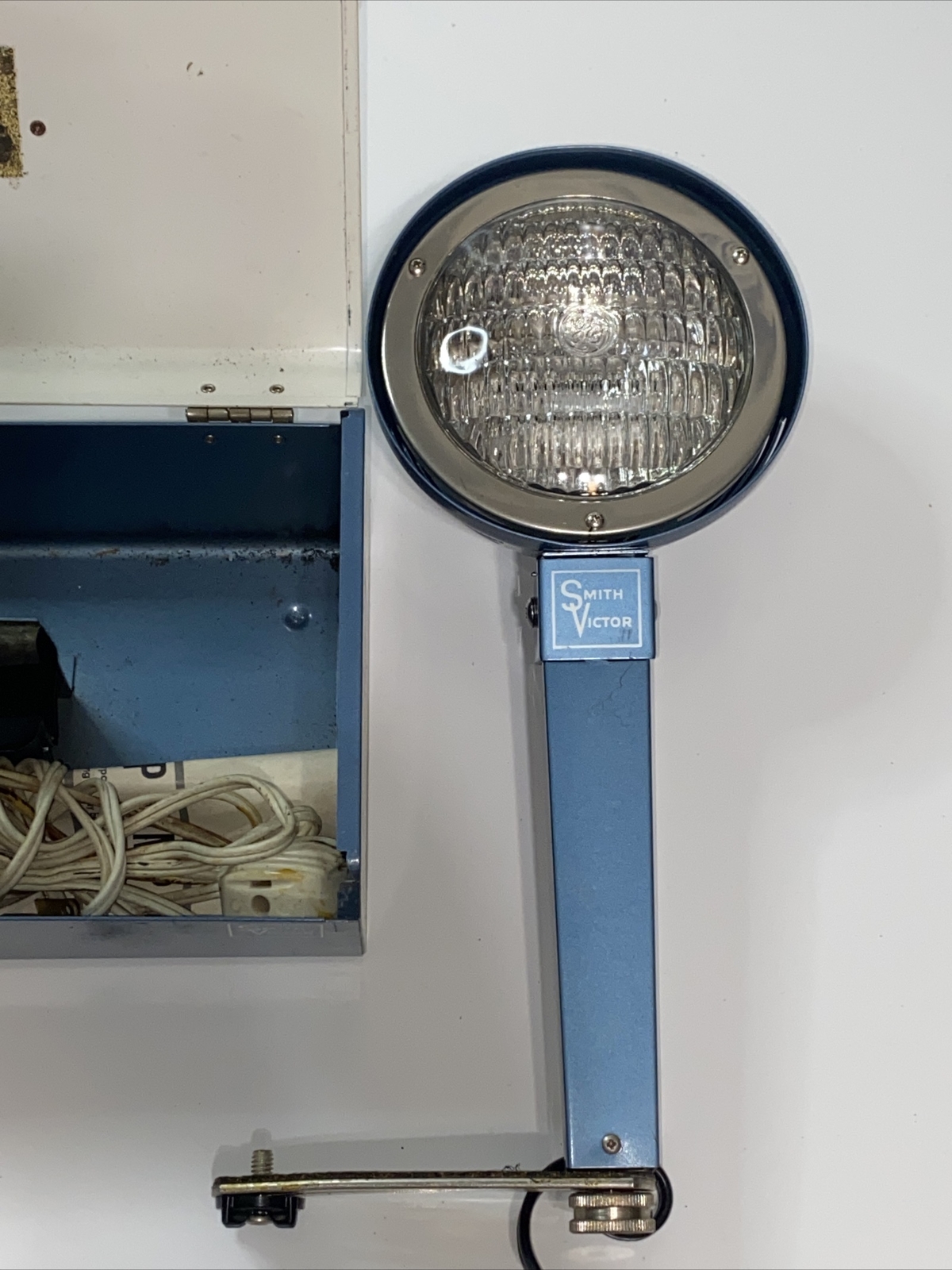Vin. Smith Victor Flood Spot Light HandHeld Model L6 Movie Light w/Case Works!!