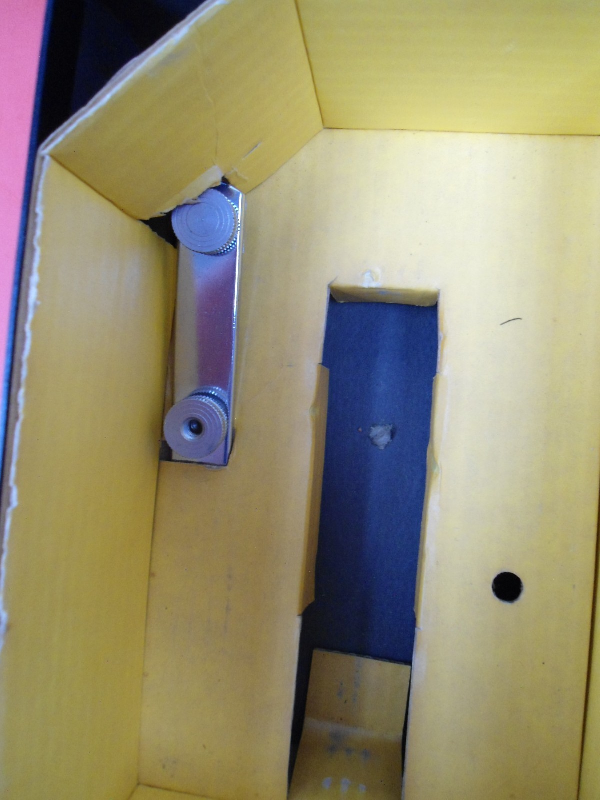 Kodak Standard 5″ Flash Holder in the Box