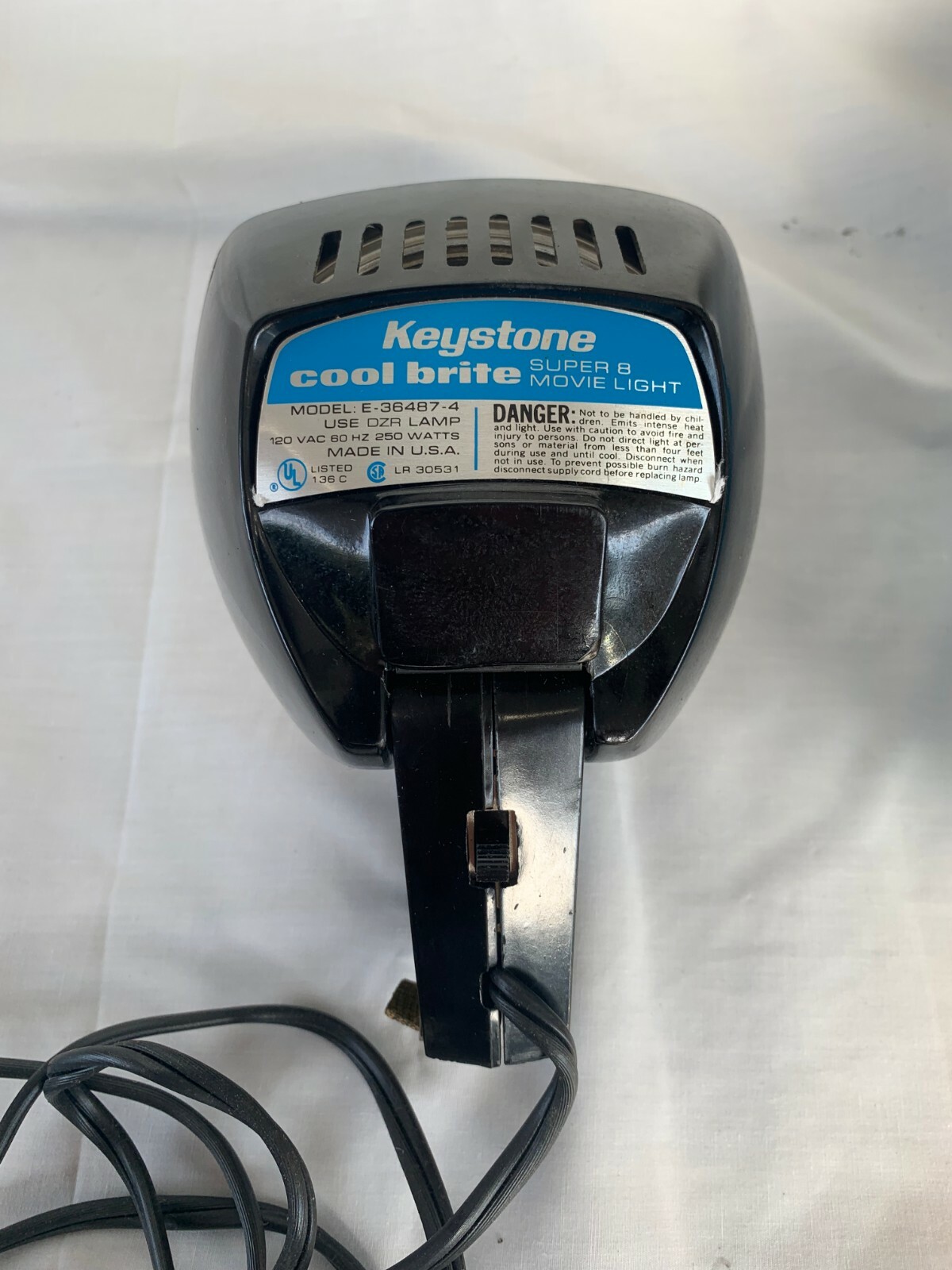 Working Keystone Cool Brite Movie Light & Box For Super 8 Movie Camera -GE Bulb