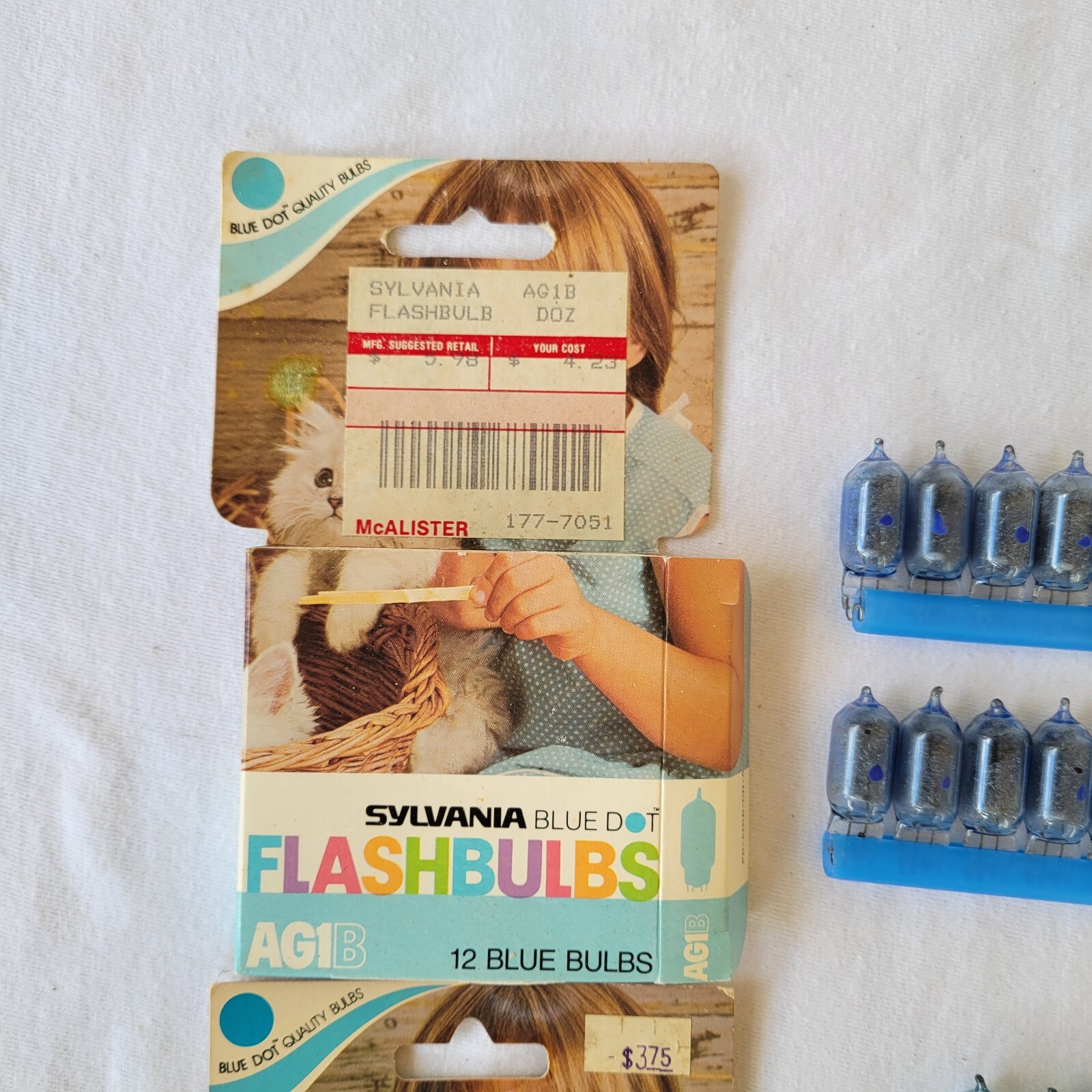 GTE Sylvania Blue Dot Flashbulbs AG1B Blue Bulbs 18 Total Vintage Advertising