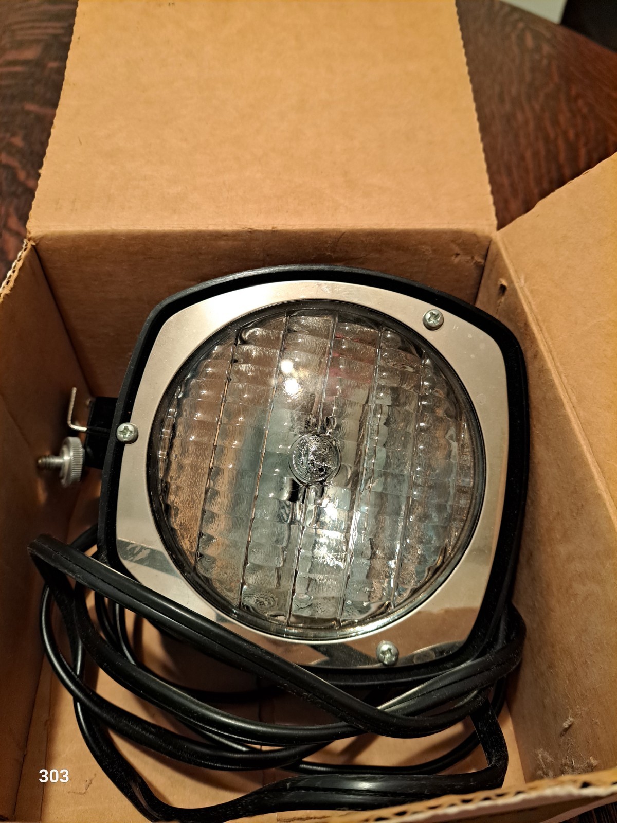 Atlas Warner Super 8 Sealed Beam Movie Light Model 855 w/ Box