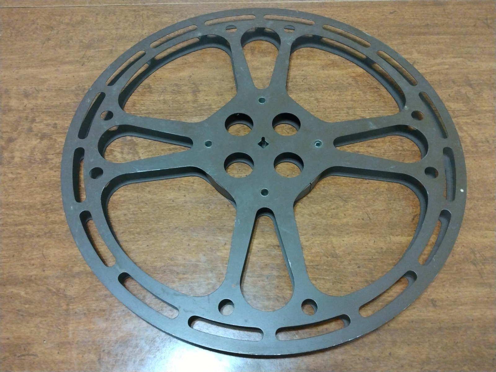 VTG Metal Film Reel Goldberg Bros Large 2000′ 600m 16mm Slotted Retro Rare