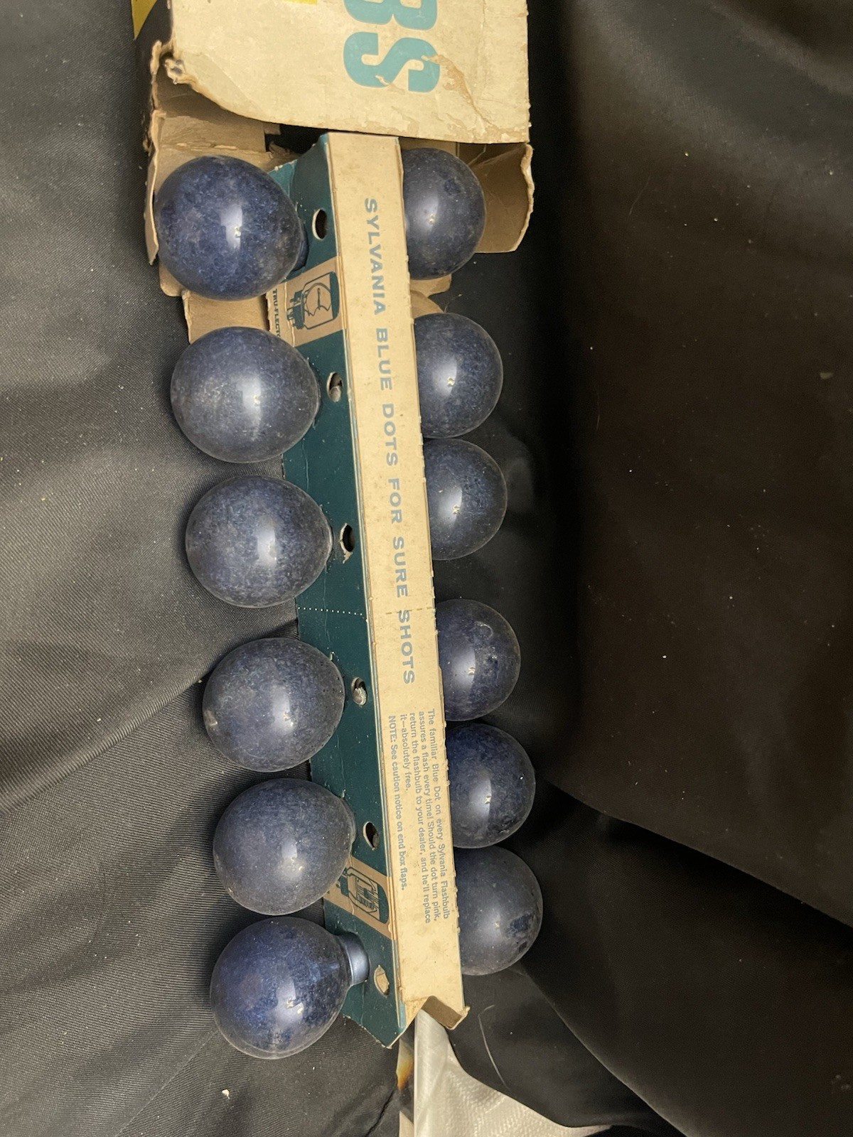 Vintage Sylvania Flashbulbs Blue Dot Press 25B Box w/ Blue Bulbs c1960s