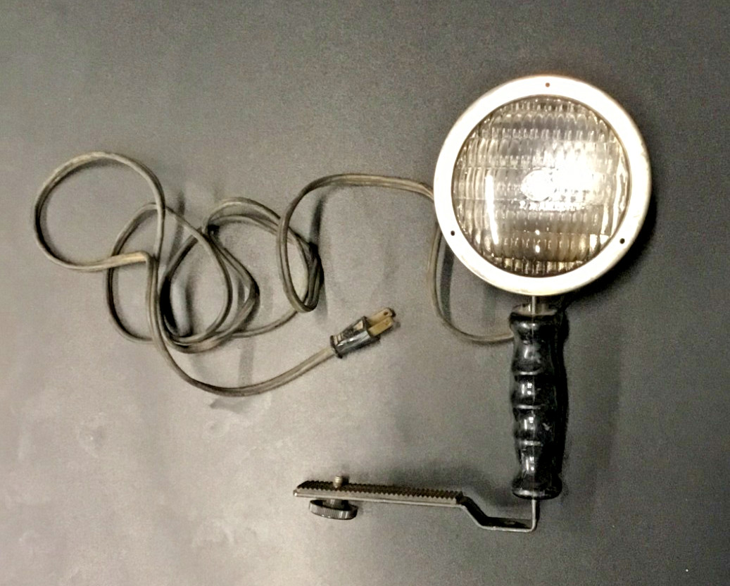 Vintage Sunset Movie-Lite 850-D Film Light – 1950s Handheld Spotlight