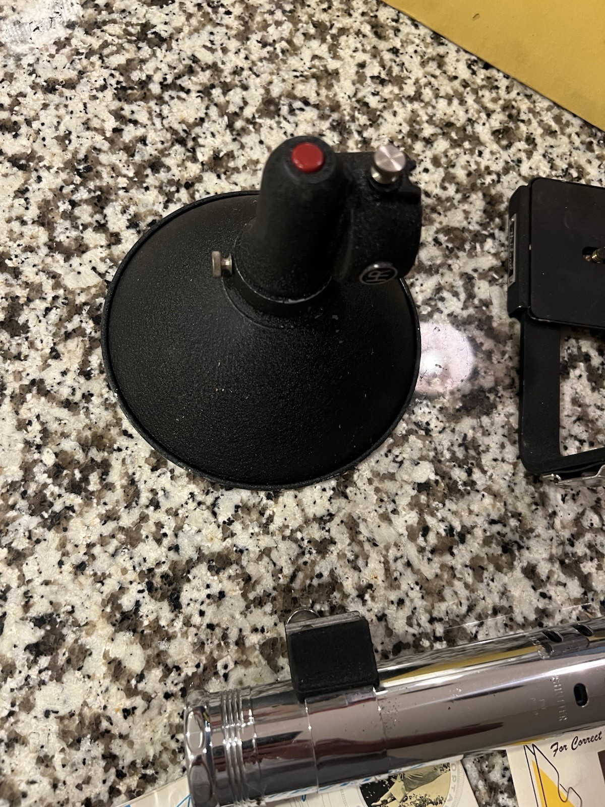 Vintage Heiland Flash Extension with Reflector And Cord