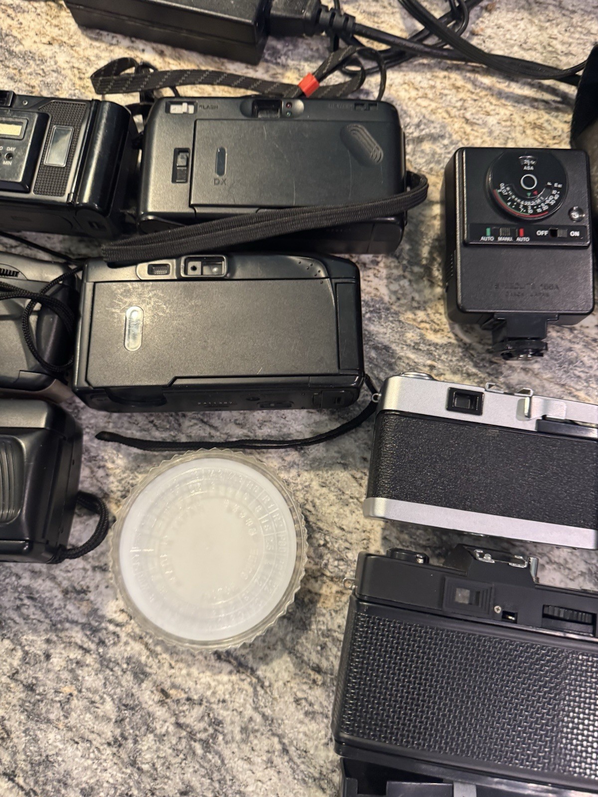 Untested Camera Lot Petri 35E Vivitar Samsung Canon Flash Cases 7 Cameras