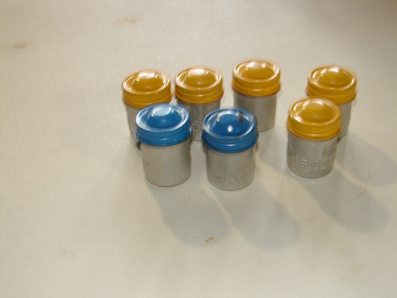 Kodak Metal Film Cannisters 7 Aluminum diff colored lids (2 blue, 5 yellow) use
