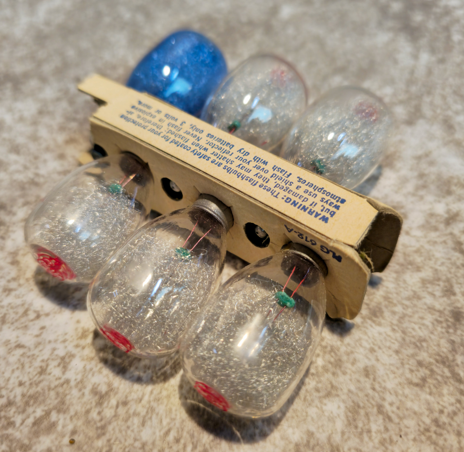 Vintage Lot of 6 Flash Bulbs for Camera Clear Blue GE Sylvania
