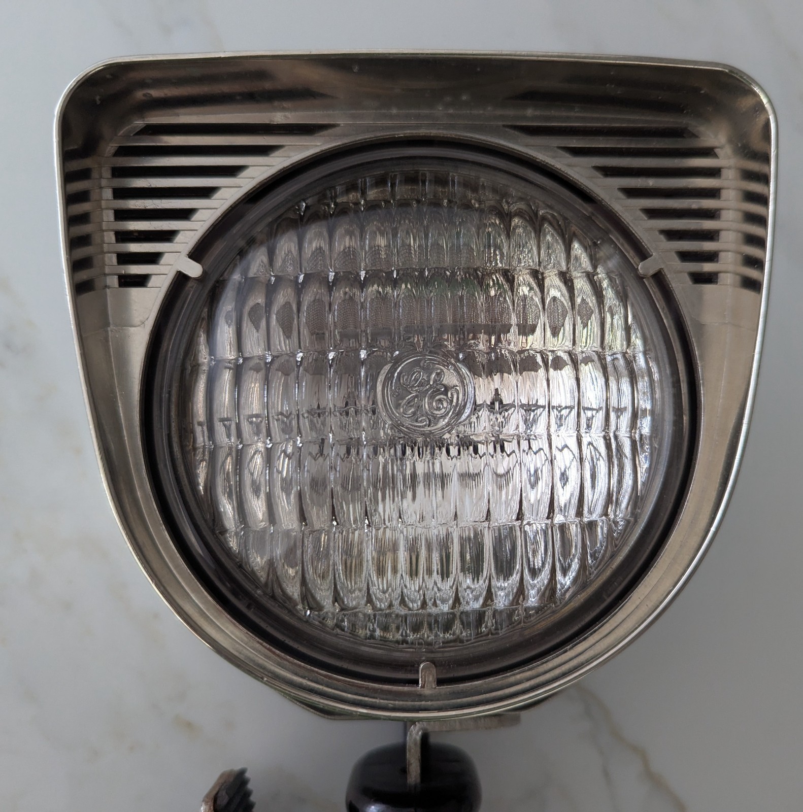 Vintage Arel Lotta-A-Lite No. 100 Controlled Movie Light w/DWA GE Sealed Lamp