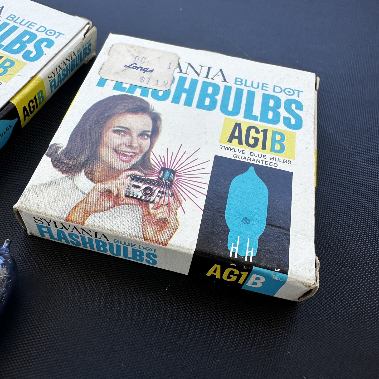 (2) Vintage Sylvania GE 5b AG1B Blue Dot Flashbulbs NEW 12 +7 Bulbs Made in USA