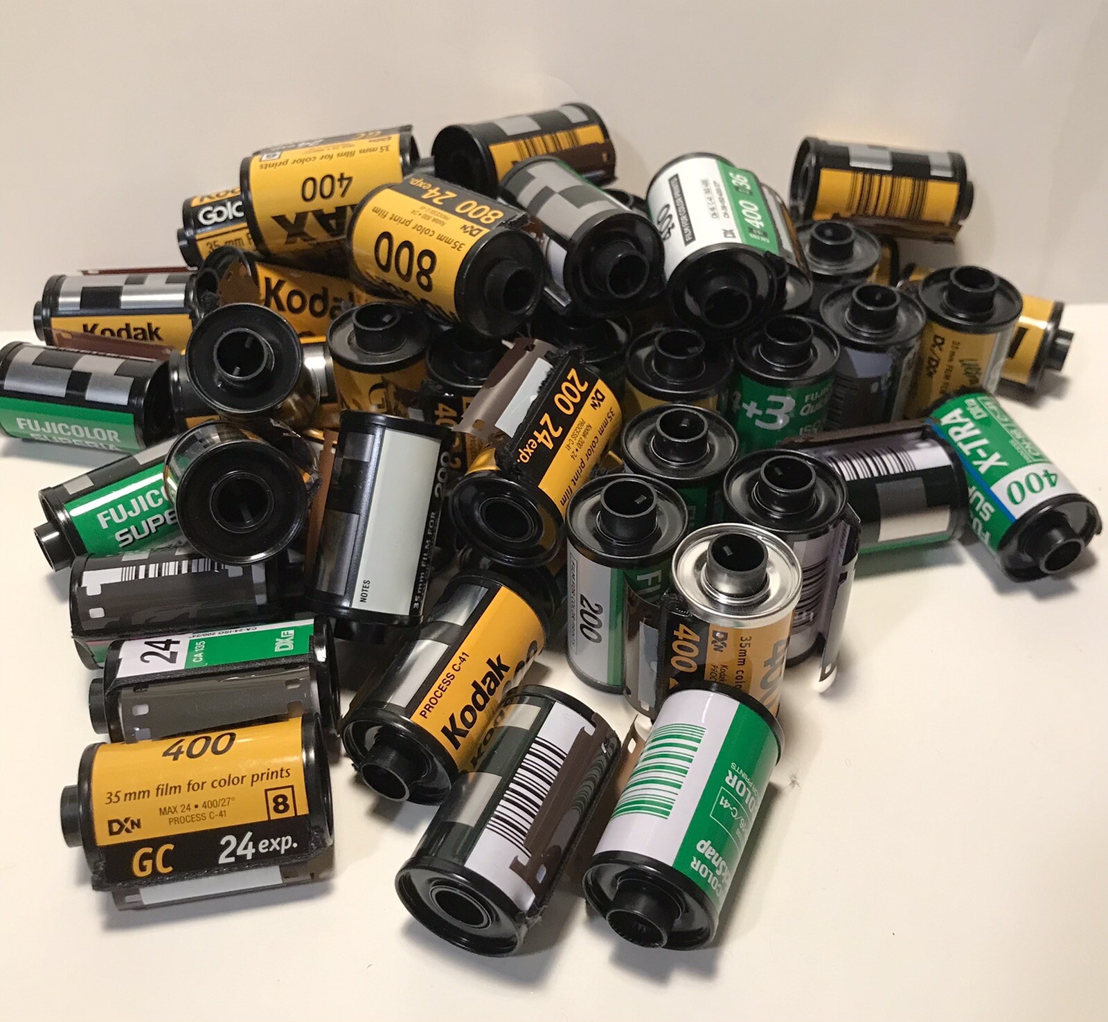 48 Empty 35mm Film Cassettes KODAK, FUJI and others
