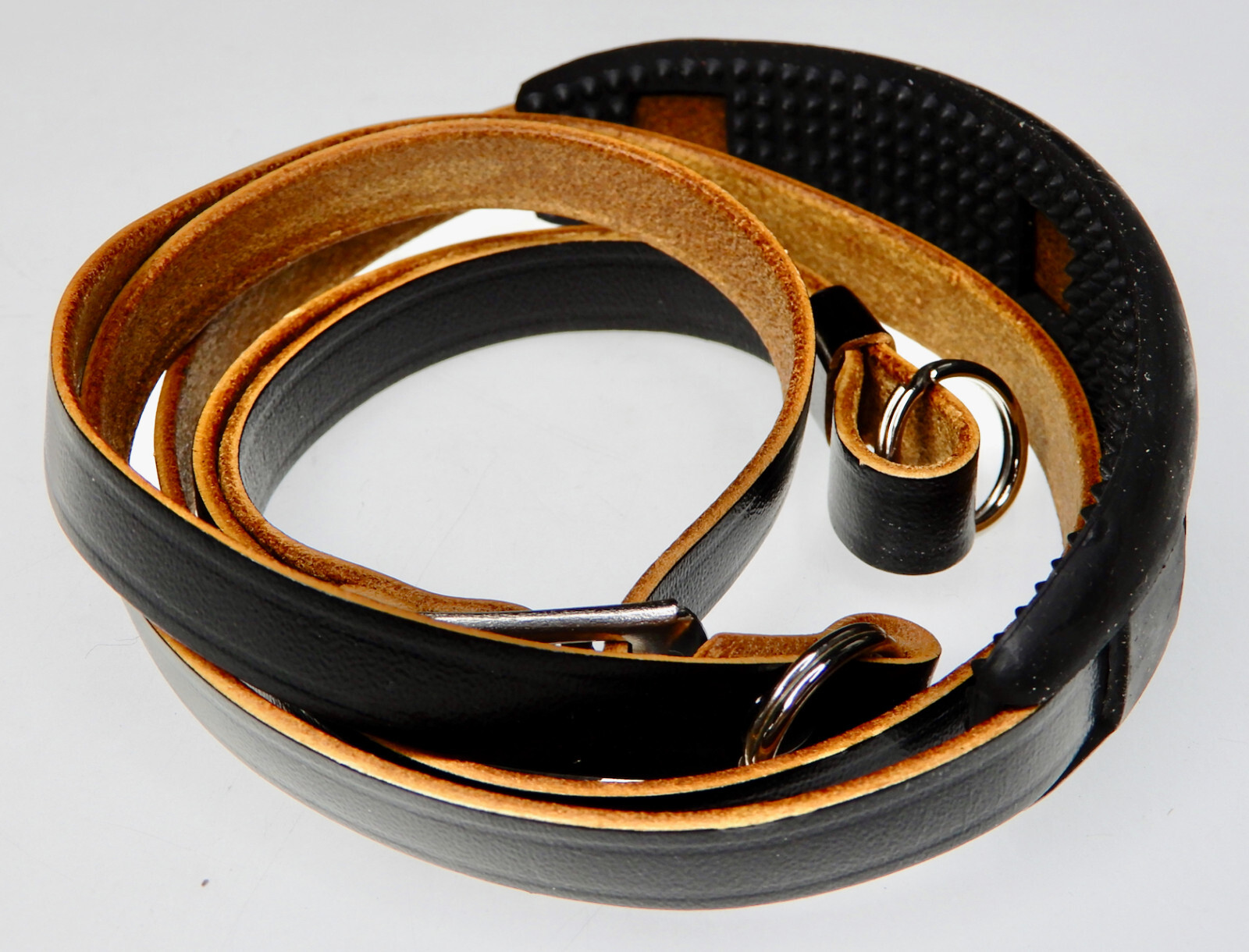 Leica 14092 Strap for M2,M3,M4 with Shoulder Pad ………… LN