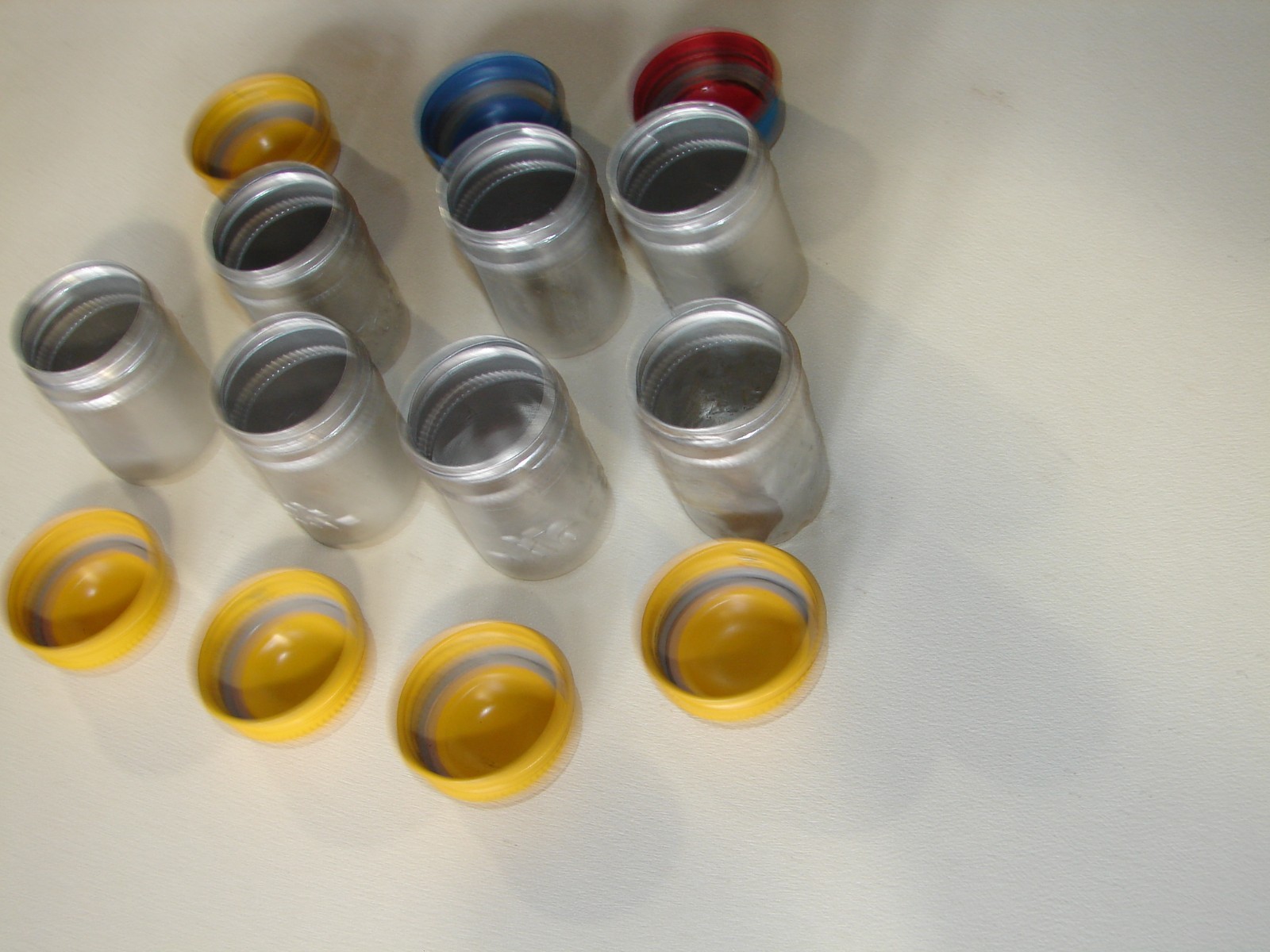 Kodak Metal Film Cannisters 7 Aluminum diff colored lids (2 blue, 5 yellow) use