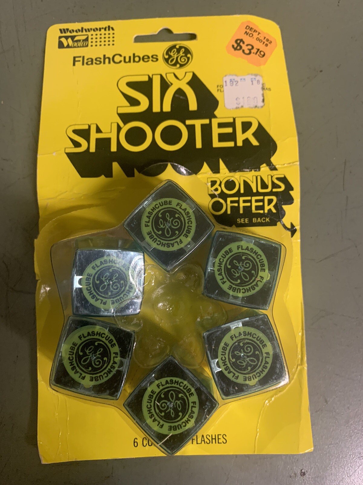 Vintage GE Flash Cubes Six Shooter Old Stock