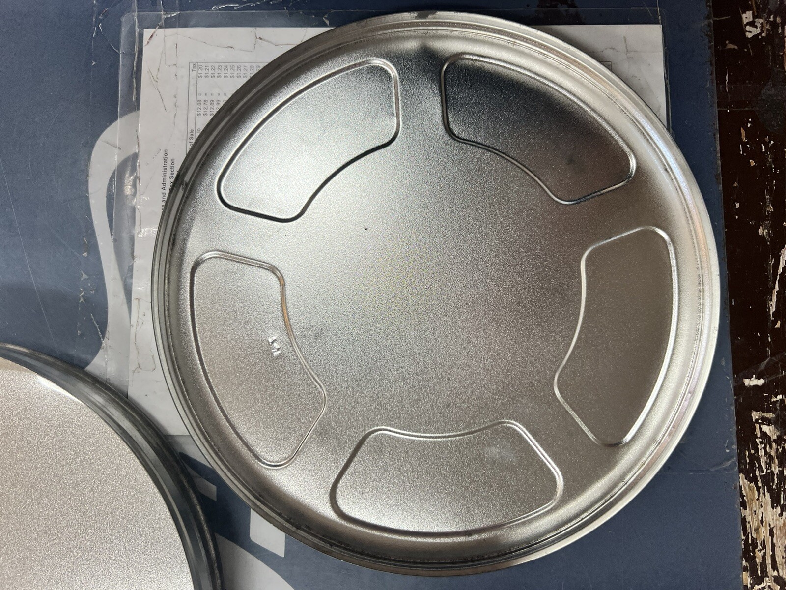 741 Silver Metal Film Reel Tin Canister 10-1/2” Inside Hollywood On Mississippi