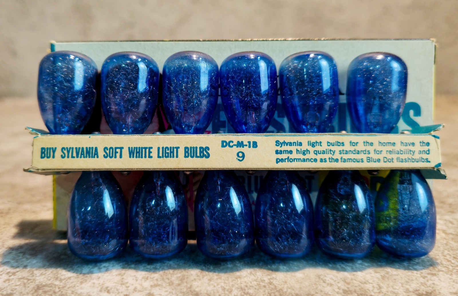 Vintage Lot of 12 Flash Bulbs for Camera Blue Sylvania M3B