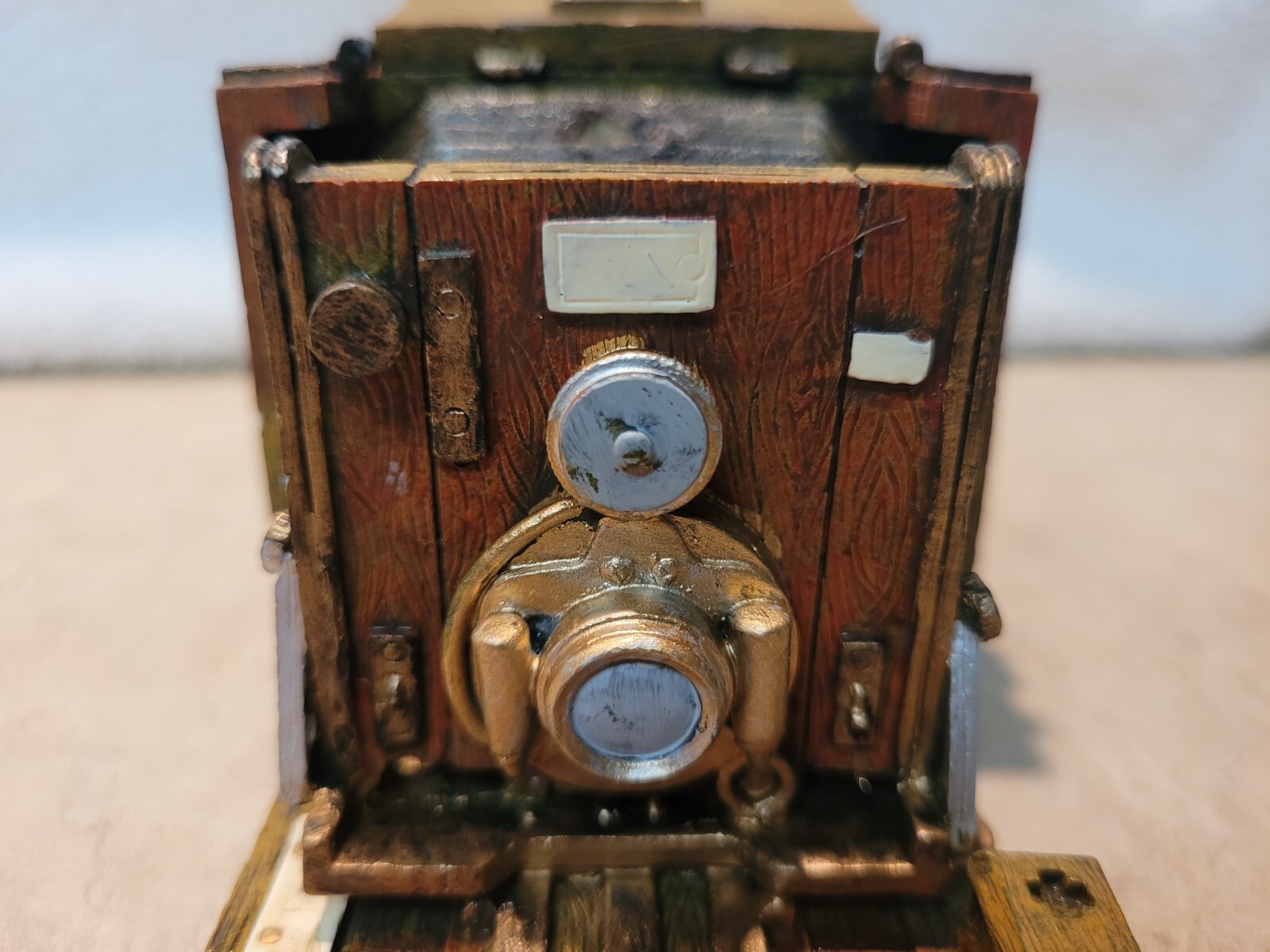 Darice Antique Style Camera Photo Or Card Holder – Early 19th Century Camera