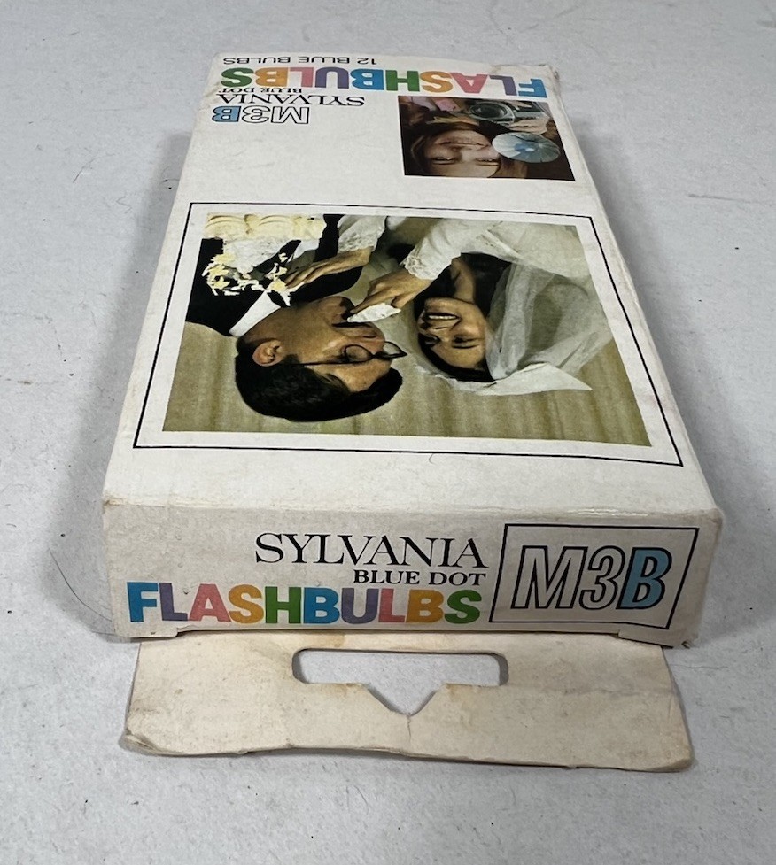 Sylvania Blue Dot Flash Bulbs flashbulbs M3B Twelve Blue Bulbs New.