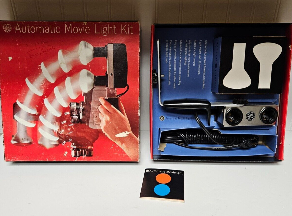 Vintage GE Automatic Movie Light Kit – New Old Stock – Works