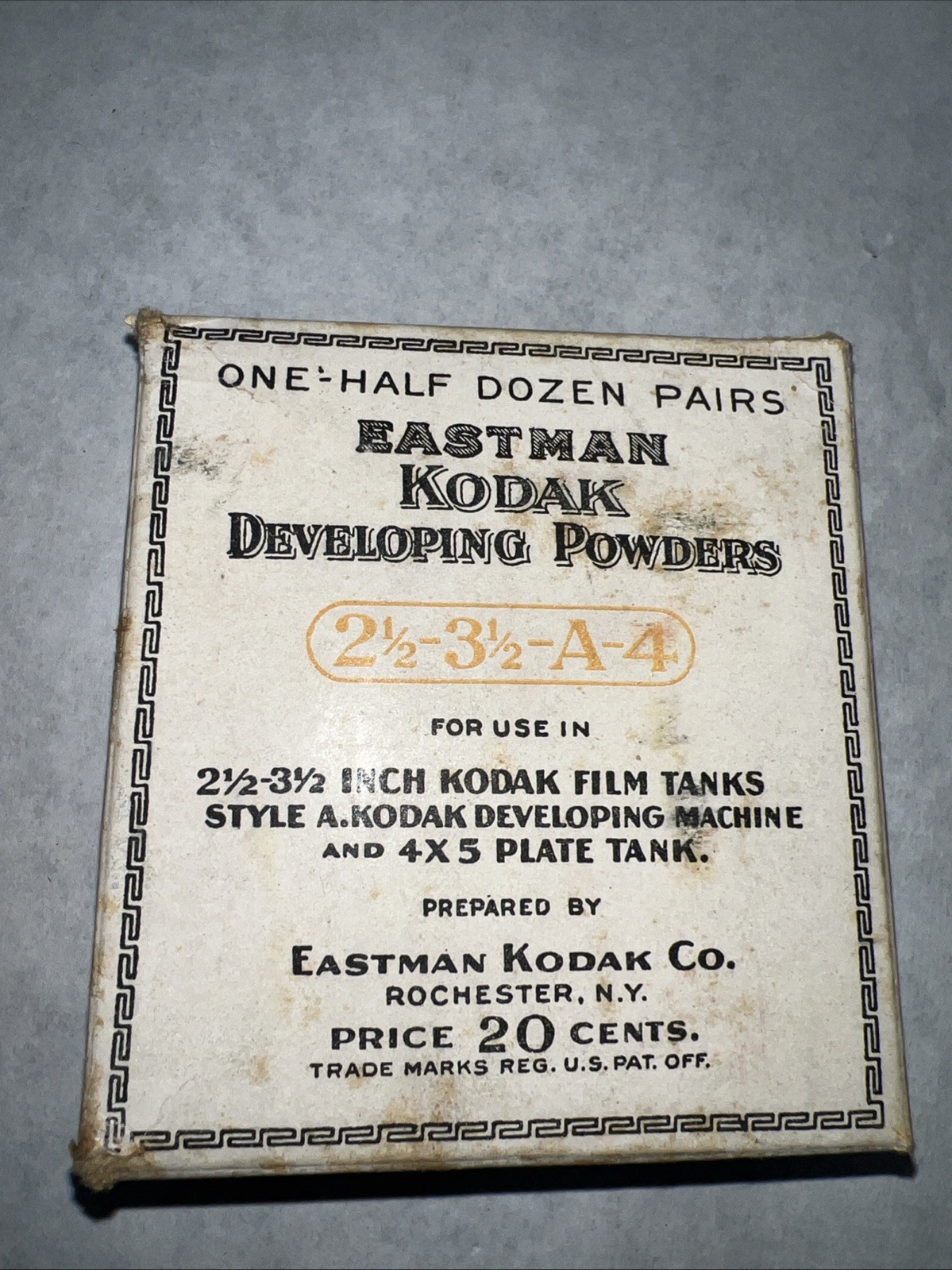 Vintage EASTMAN KODAK Developing Powder Box w/ Powders 21/2″- 3-1/2″ A-4