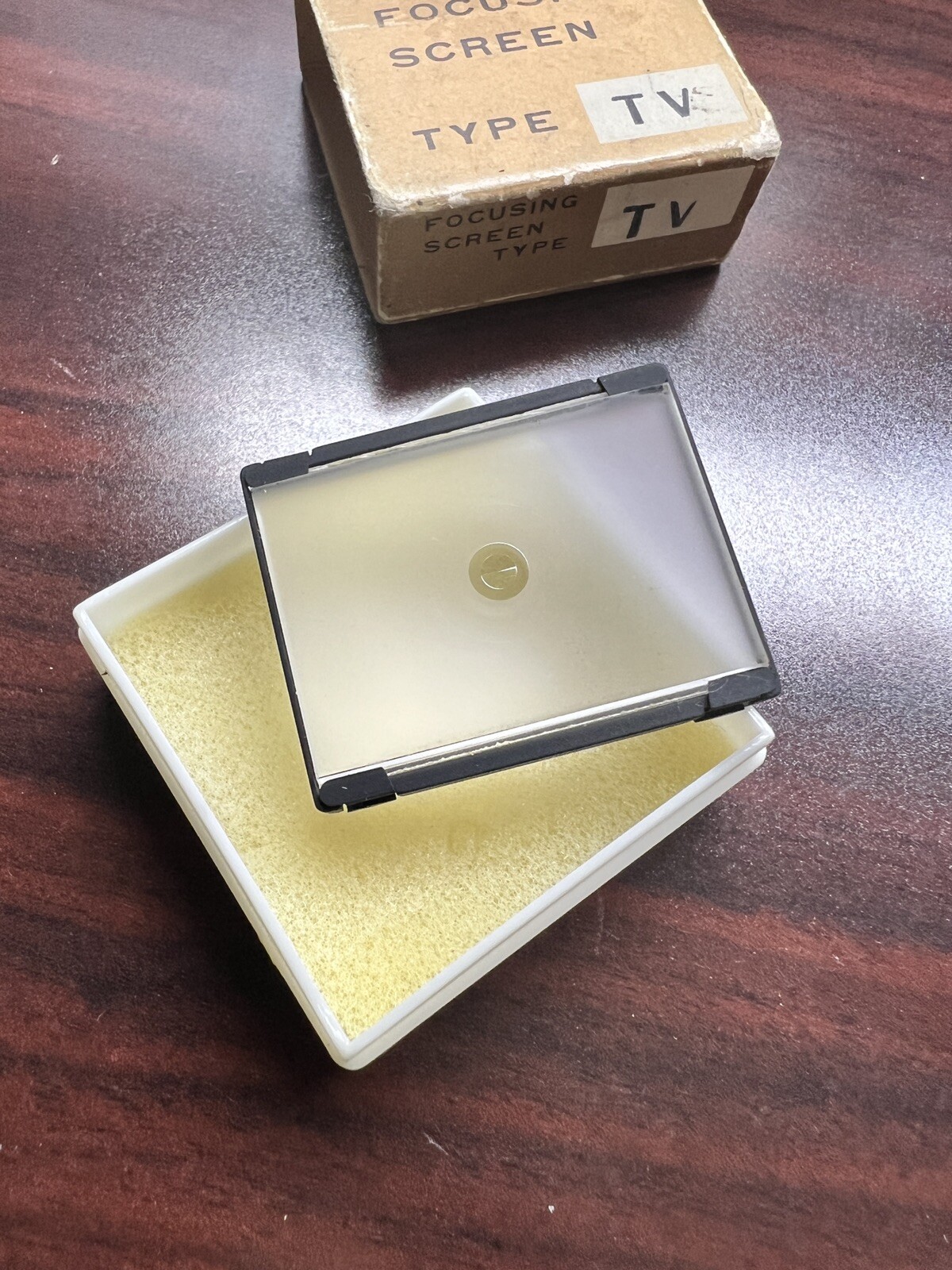 Genuine Nikon Focusing Screen Nikon Type TV / T Japan w/ Box, And Case
