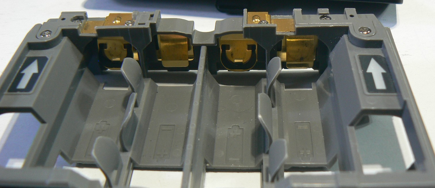 Nikon MB-D200 Multi Power Battery Pack Grip with Battery Tray BB
