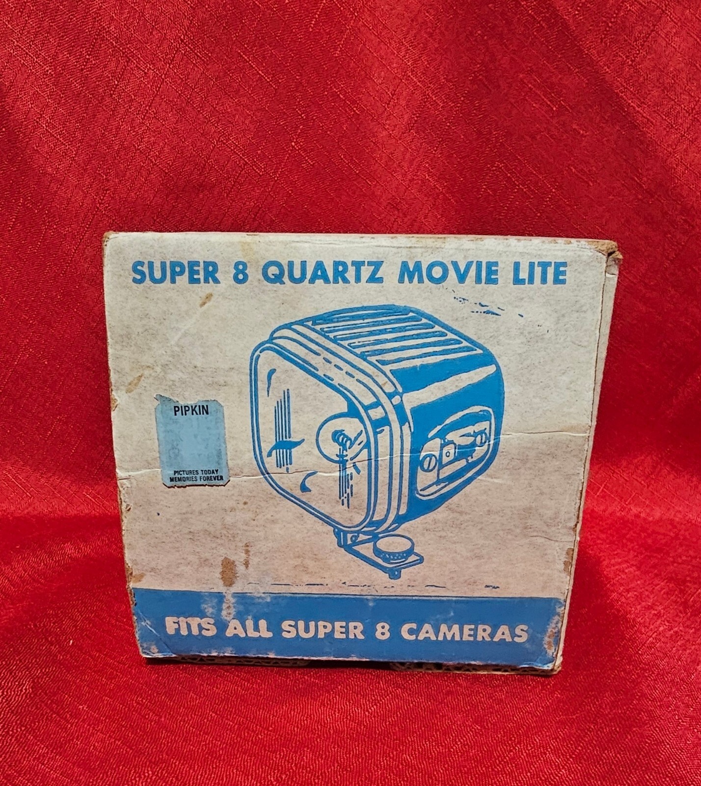 NIB Super 8 Quartz Movie Light Original Box And Paperwork Model 709 TESTED/WORKS