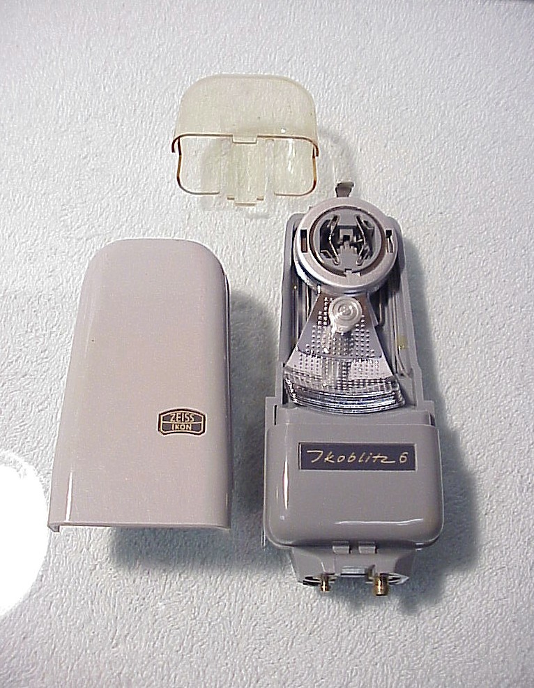 Bulb Flash | Zeiss Contaflex Super BC | Ikoblitz 6 | NOS | New | $33