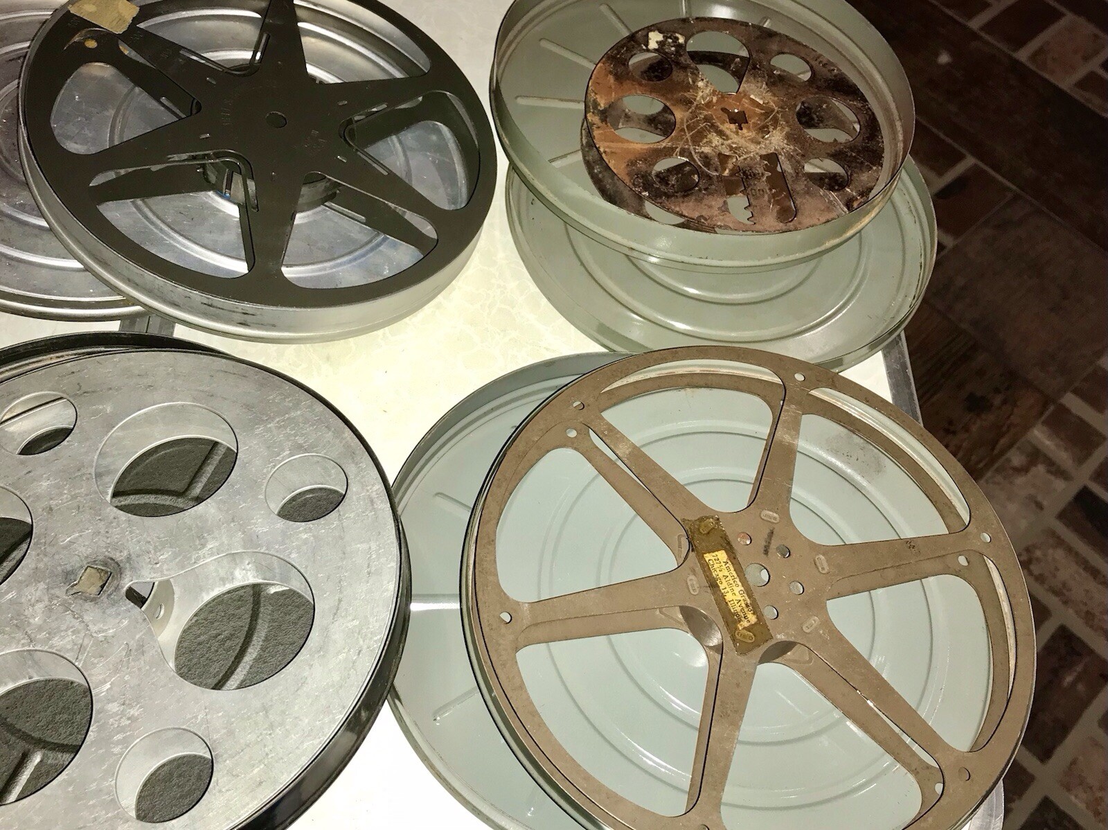 6- Vintage 16mm 7” Metal Empty Film Tins W/some Empty Reels
