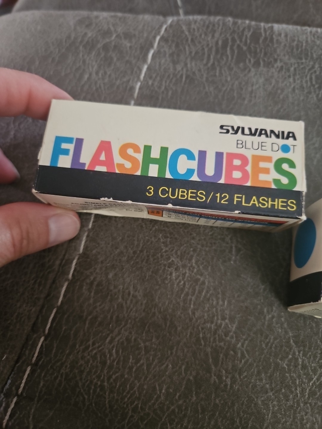 Vintage Flashcubes 8 Cubes 32 Flashes New Sylvania Blue Dot