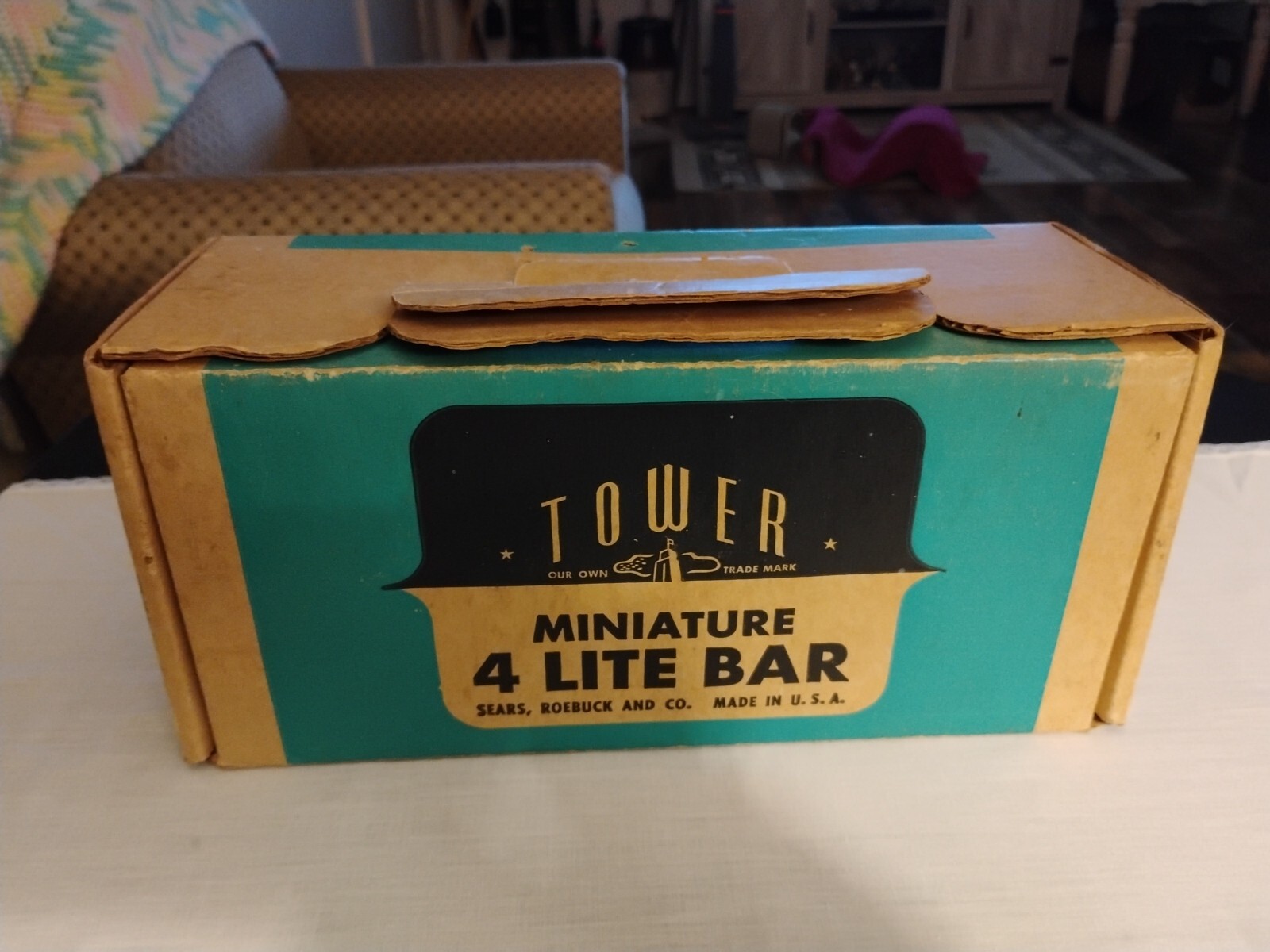 Vintage Tower Model 8848 4 Photography Bounce Light Bar Handle Included