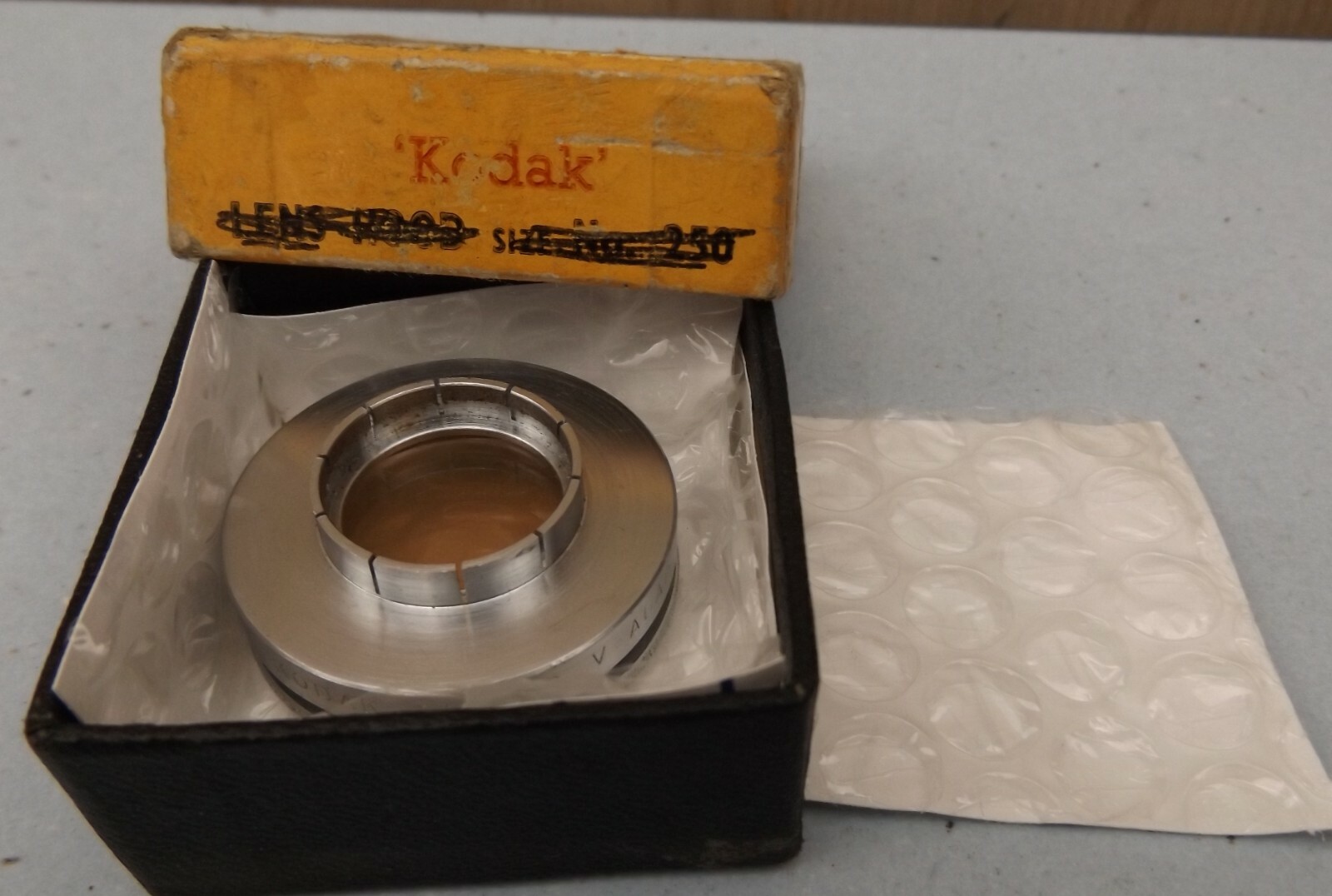 VINTAGE KODAK SERIES V ADAPTER RING WITH 28.5mm DAYLIGHT FILTER LENS