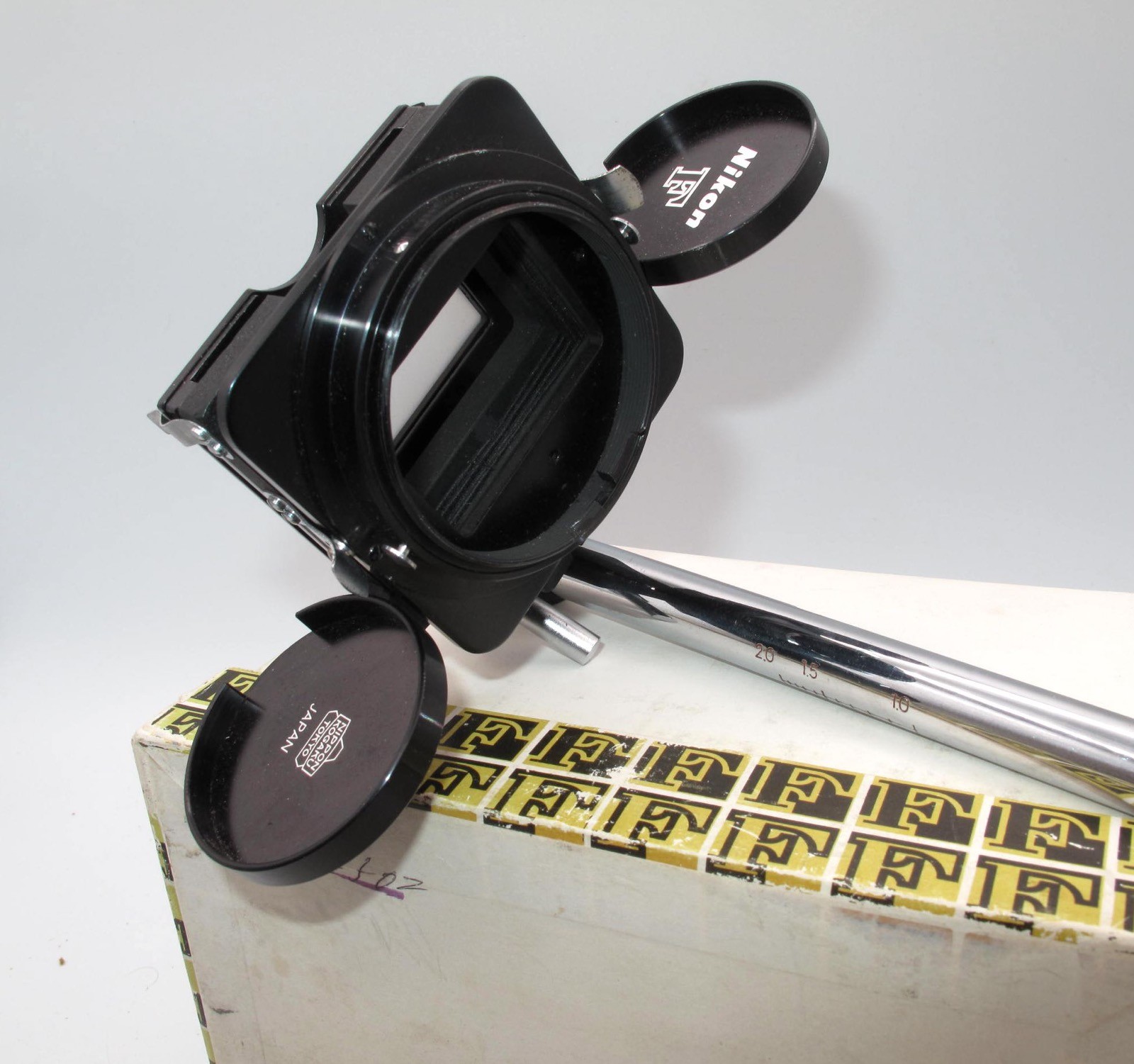 *VINTAGE* NIKON SLIDE COPYING ADAPTER FOR BELLOWS ATTACHMENT MODEL II IN BOX