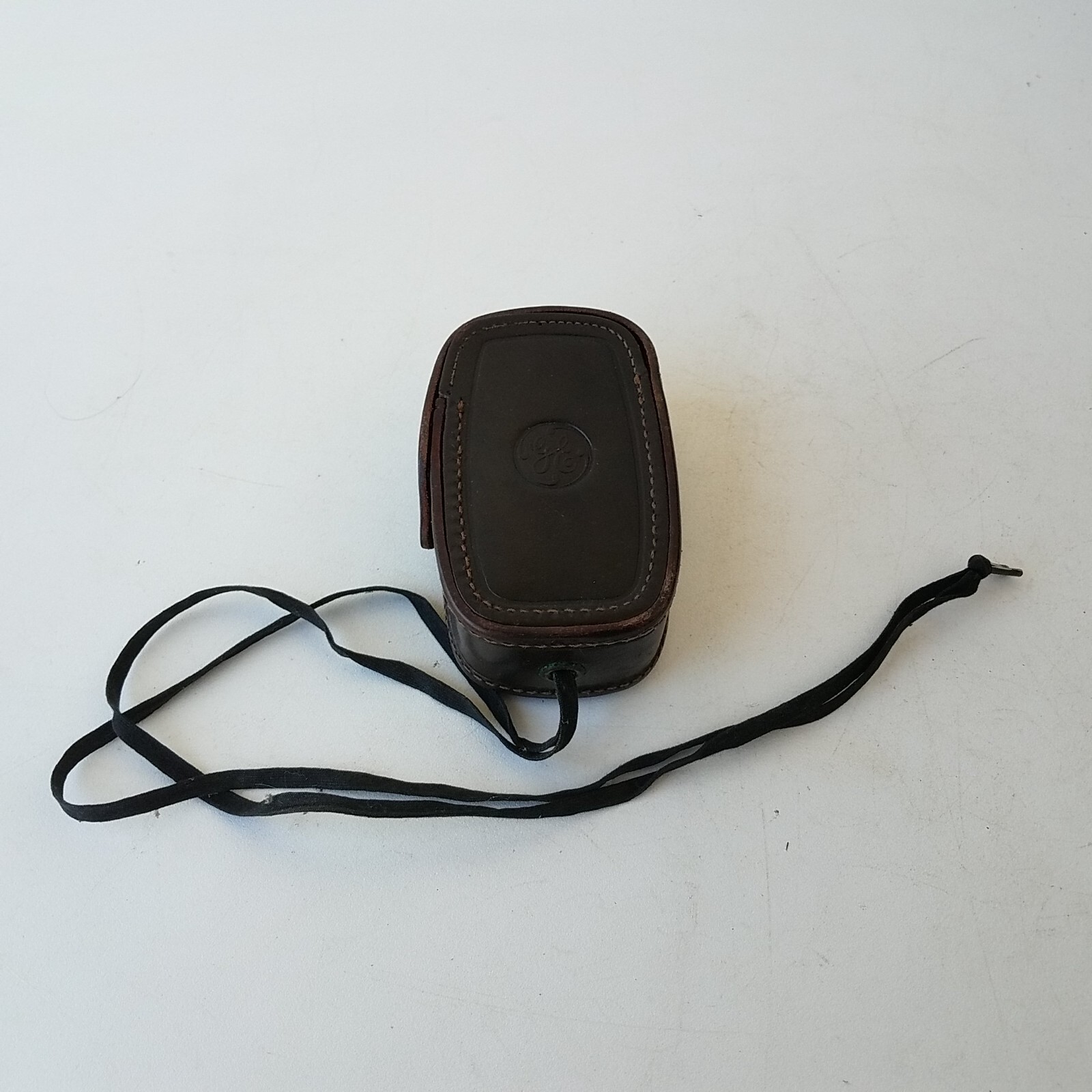 General Electric Exposure Meter Model 8DW58Y5 With Leather Case