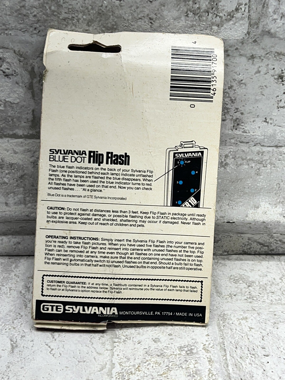 Vintage Sylvania FlipFlash Super 10 Blue Dot.