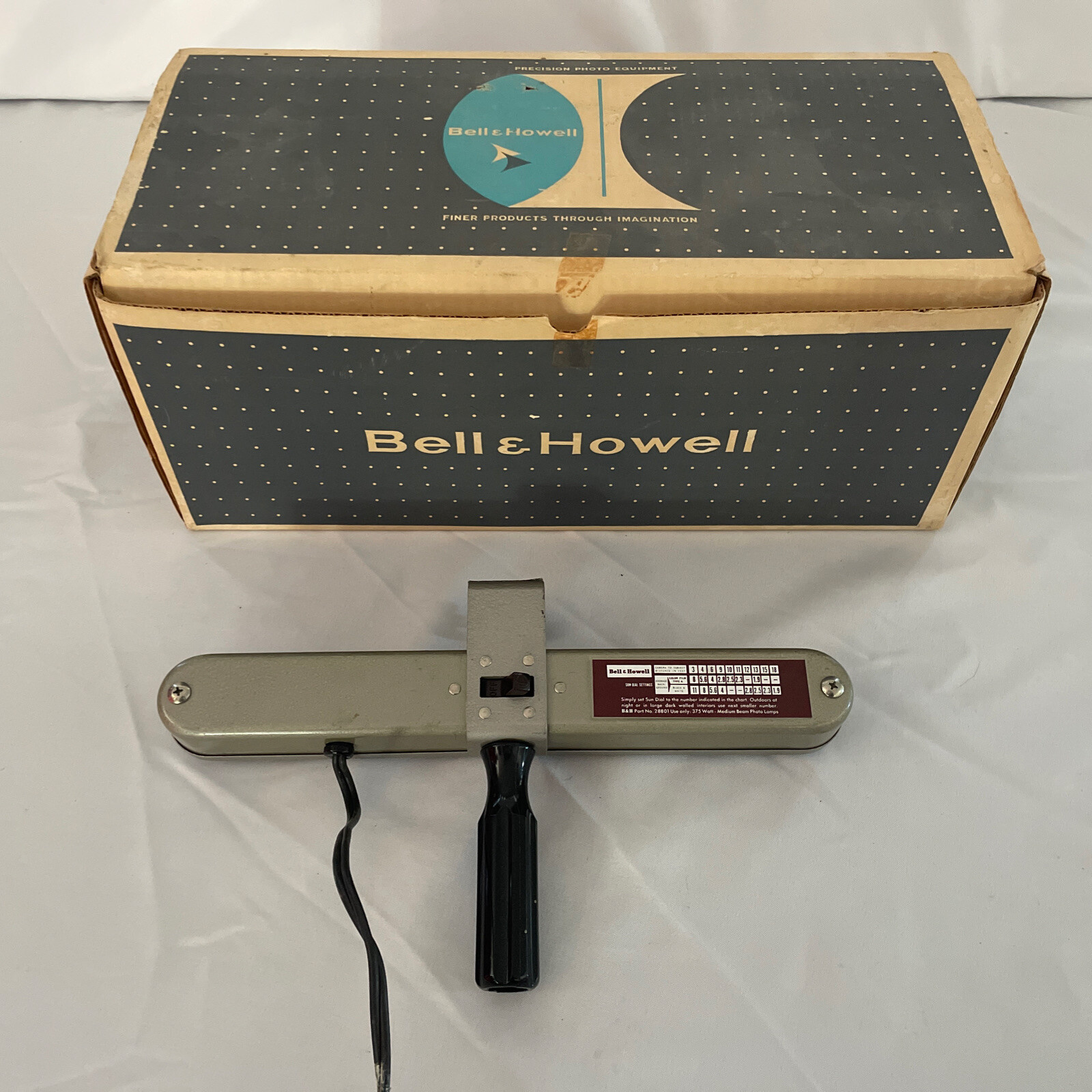 VTG Bell & Howell Light For Indoor Movies 28801 Photography Works 1 Bulb Box