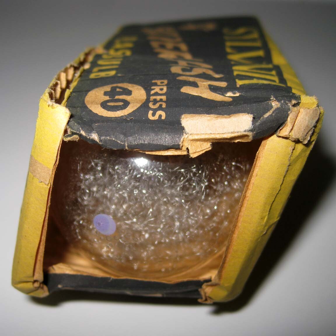 Antique SYLVANIA ® Press 40 Photoflash Bulb – Quantity 1 – New In Pack