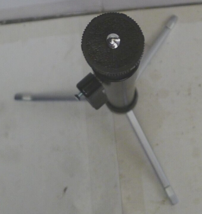 Compact Portable Table Top 8″ Tripod with Ball Head – Used
