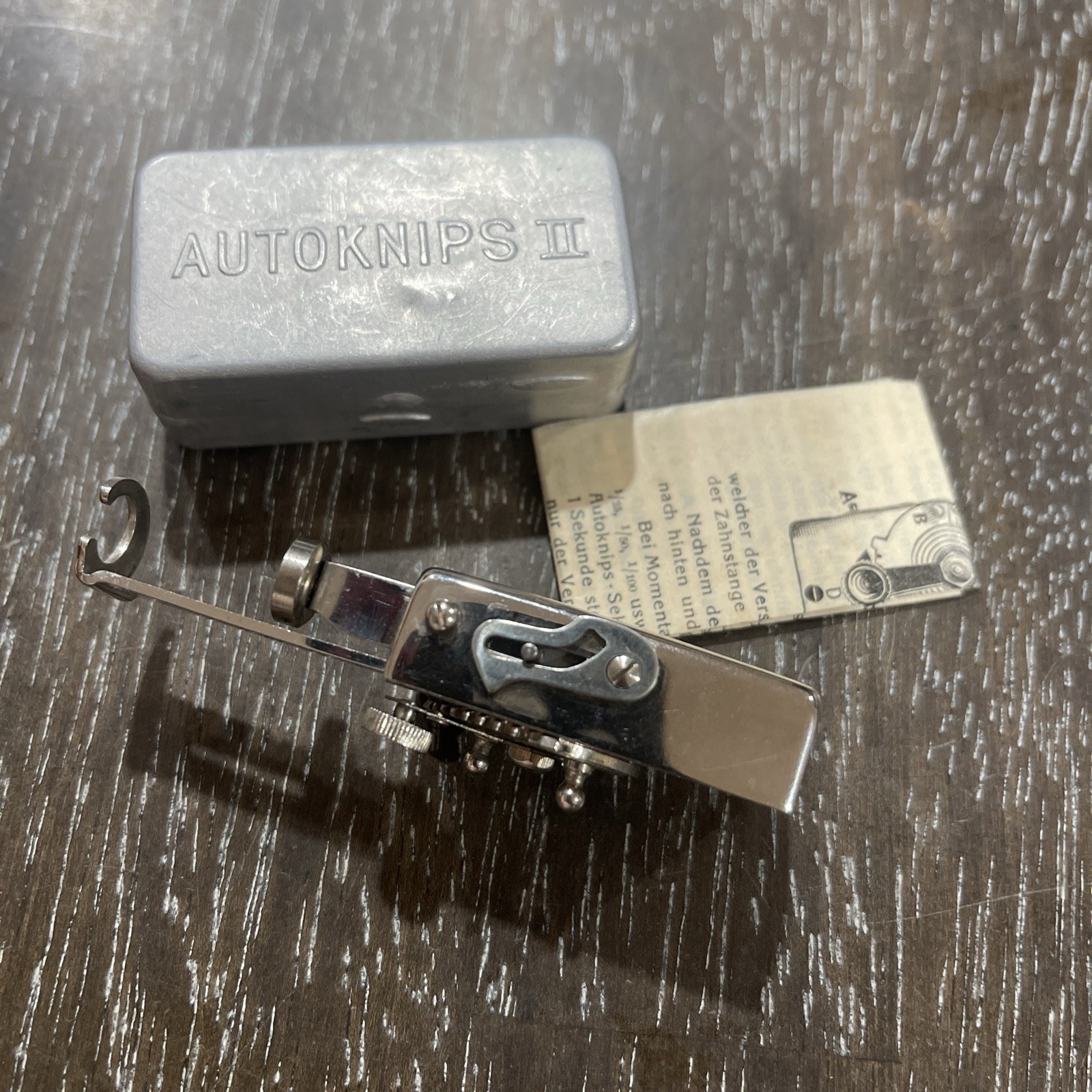 ✅ HAKA AUTOKNIPS 2, MODEL II SELF TIMER NICKEL SCREW MOUNT RANGE FINDER CAMERAS