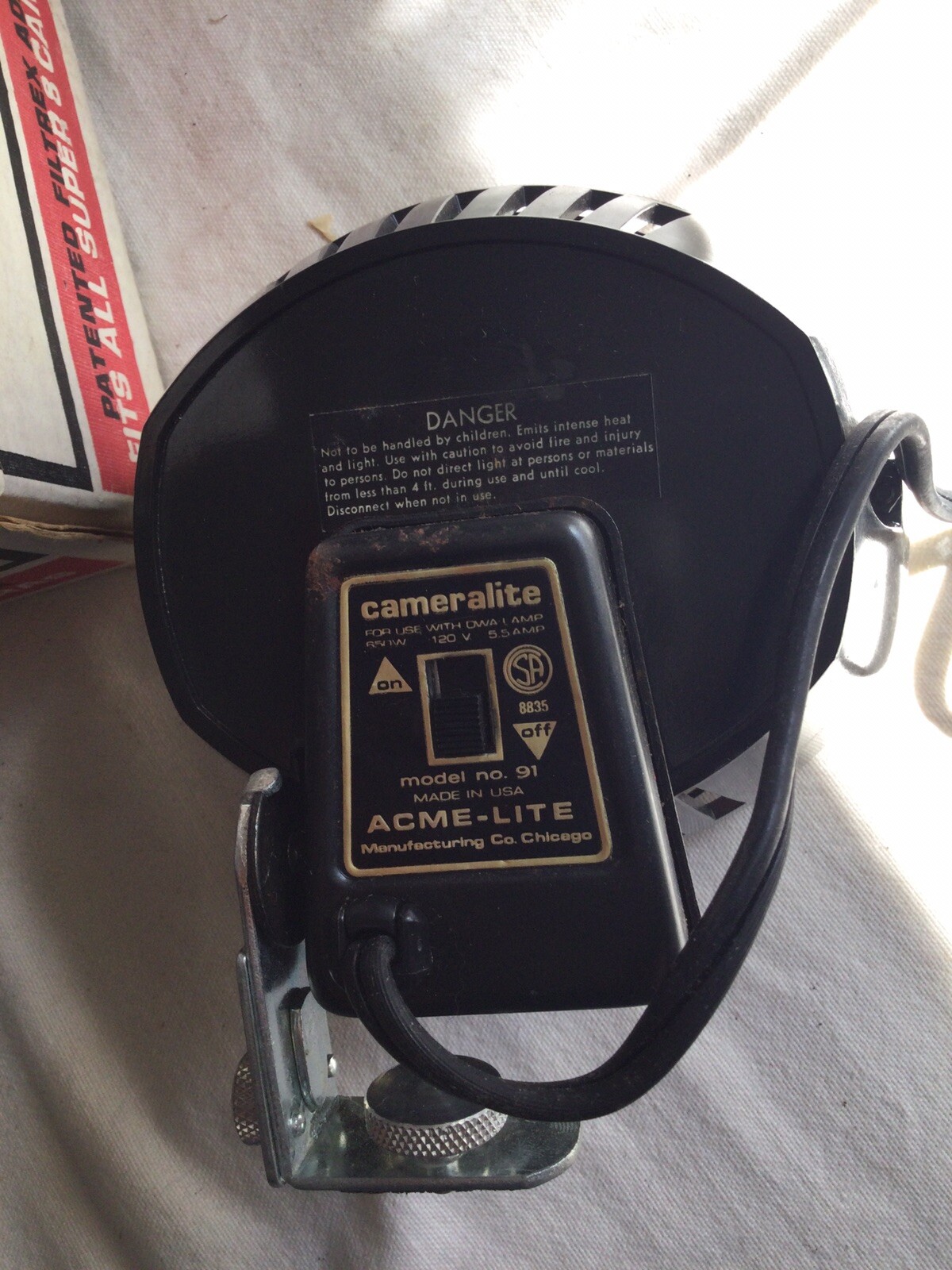 Acme-Lite ‘Cameralite’ – (electric) movie camera lite in orig box.