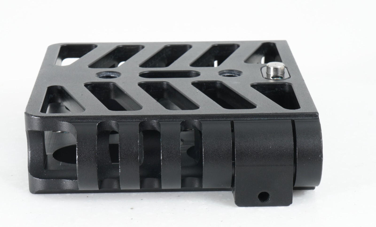 – MOVCAM BASEPLATE ADAPTER FOR 19MM RODS