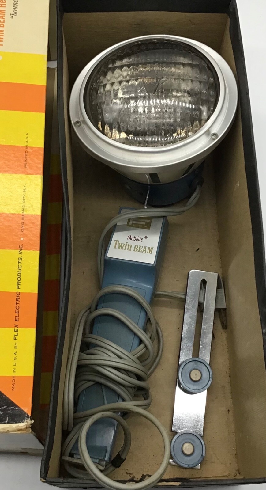 Vintage Mobilite Daylight Twin Beam Electric Flood Light 3400 K Great for Movies